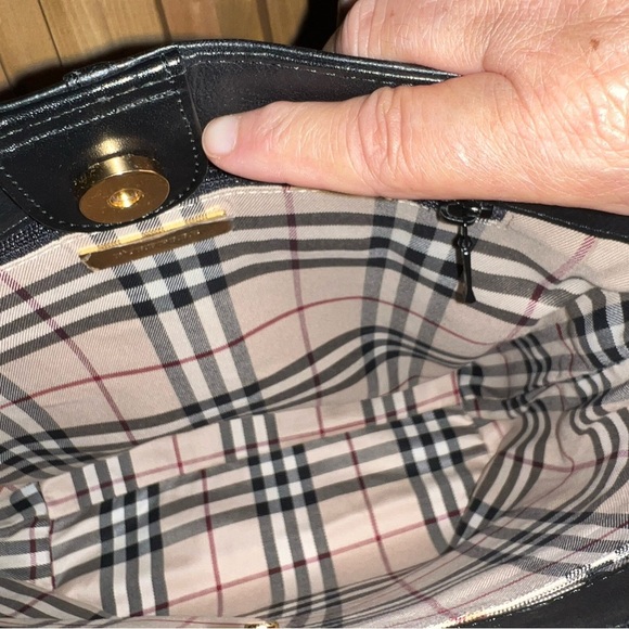 Burberry Black Leather Shoulder Bag with Plaid Pouch & Interior - Picture 5 of 8
